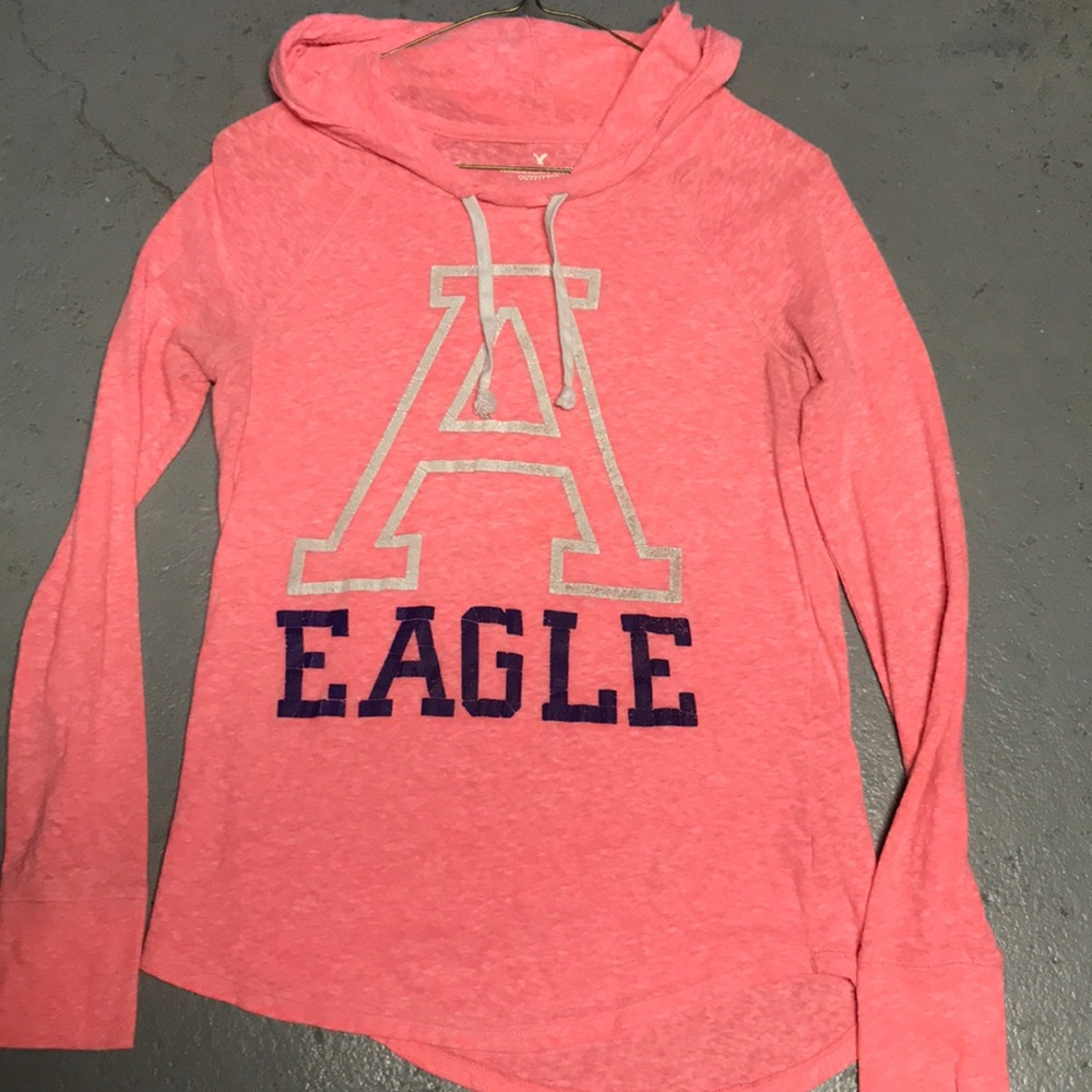Hot pink AE light weight hooded top.
